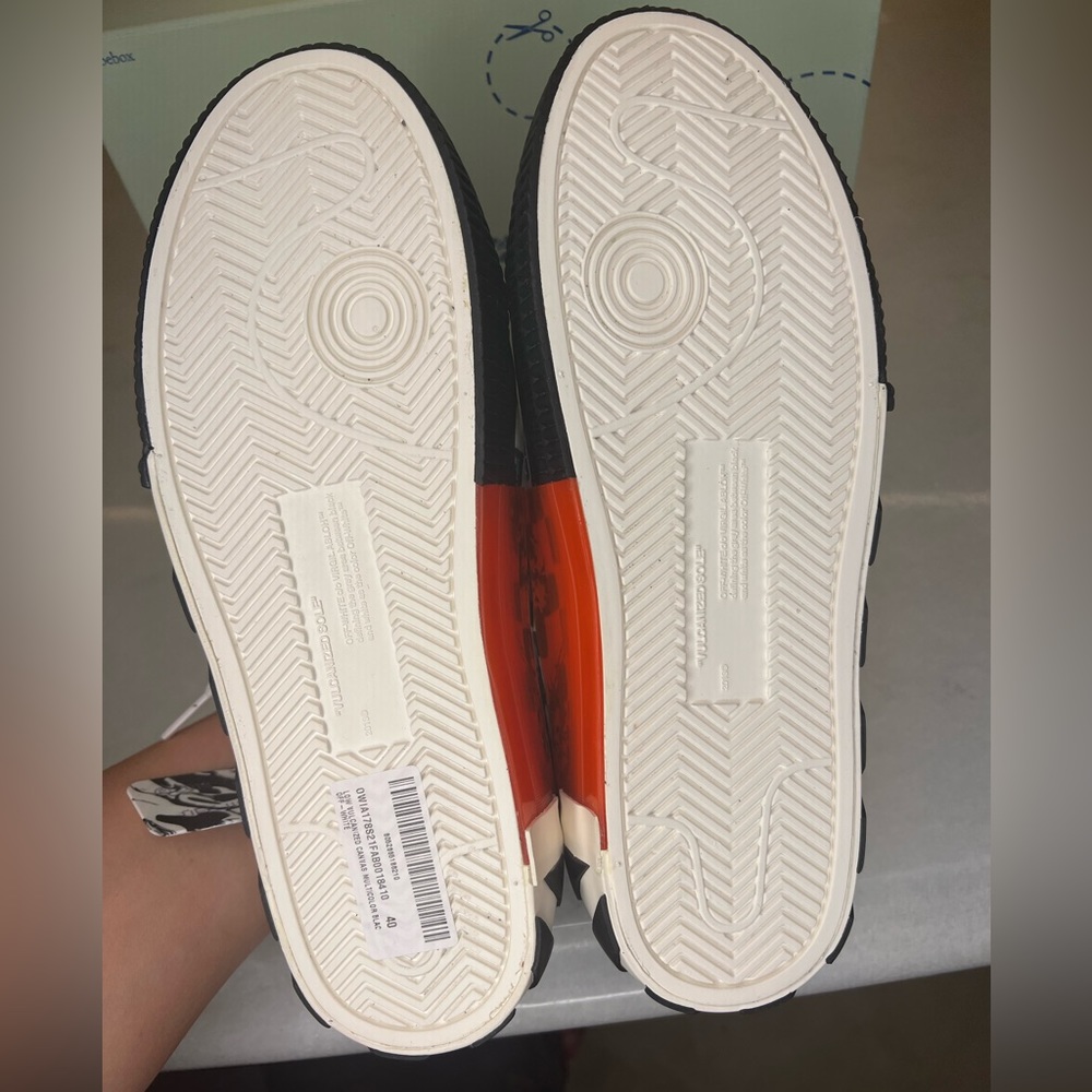 NWT OFF- WHITE VULCANIZED LOW TOP SNEAKER WOMENS SIZE EU 40/US 10 - Picture 5 of 8